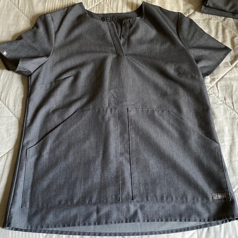 EUC FIGS grey xs scrub top
